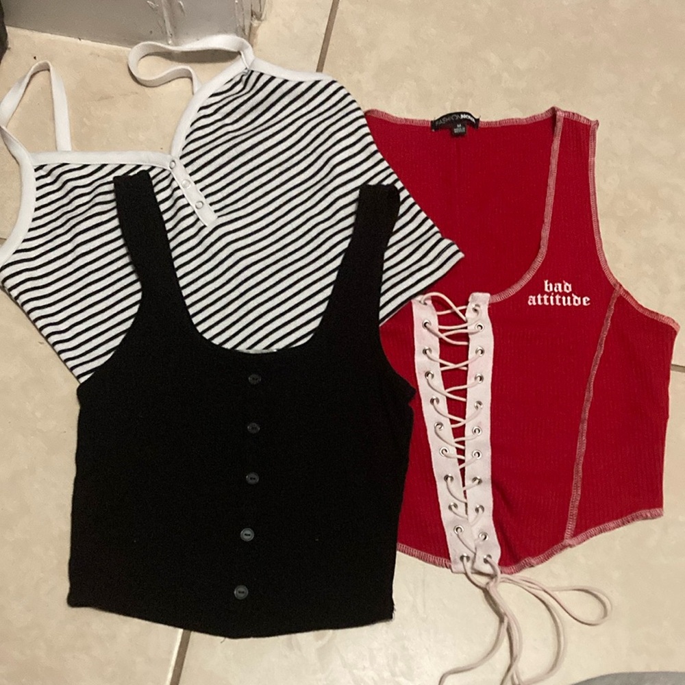 Bundle of crop tops